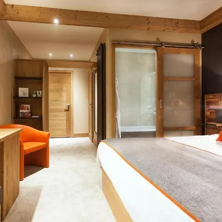 Hotel Saint Charles Val Cenis 4*