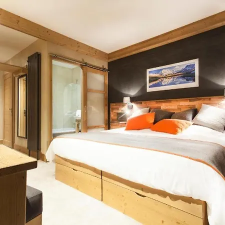Hotel Saint Charles Val Cenis 4*