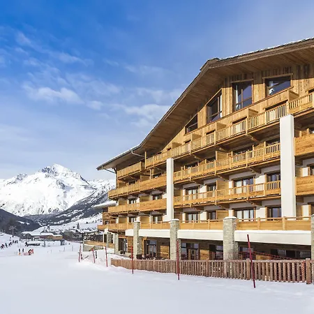 Hotel Saint Charles Val Cenis 4*