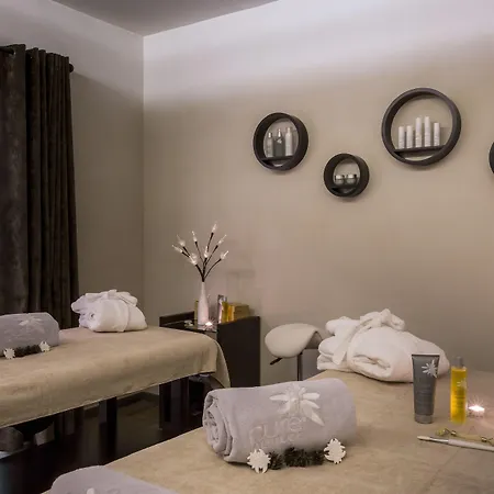 Hotel Saint Charles Val Cenis 4*