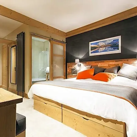 Hotel Saint Charles Val Cenis 4*