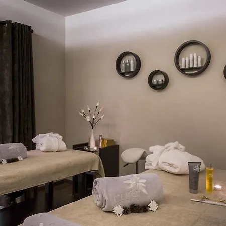 Hotel Saint Charles Val Cenis 4*